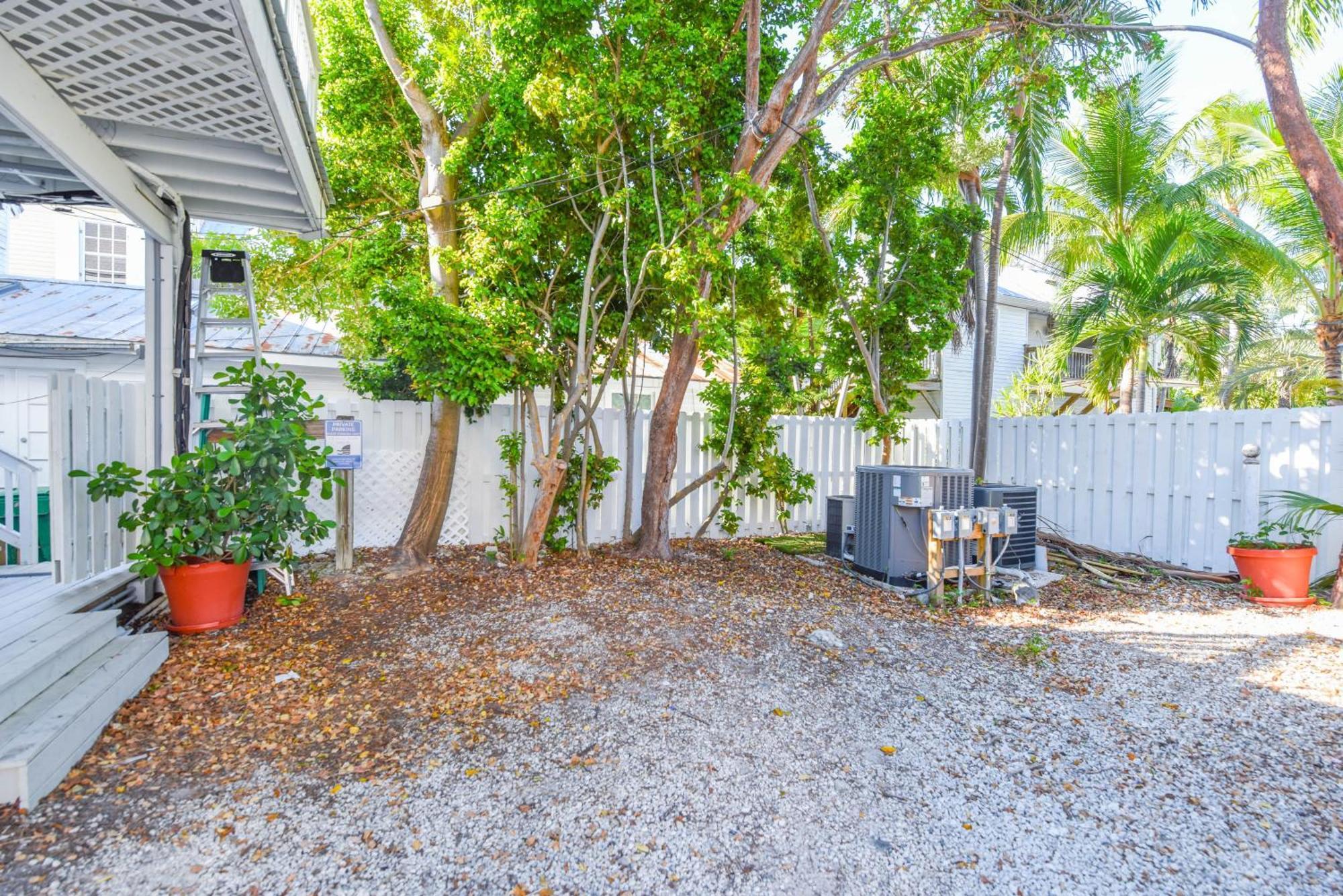 Sky Suite On Duval Key West Exterior photo